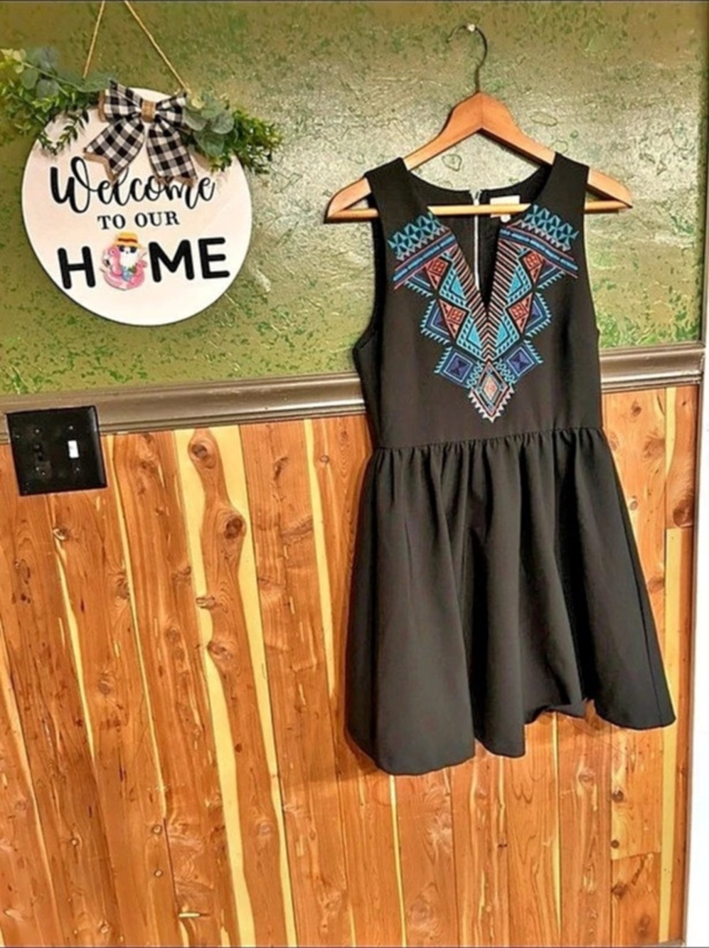 Everly Embroidered Mini Dress in Black Size Medium Like New